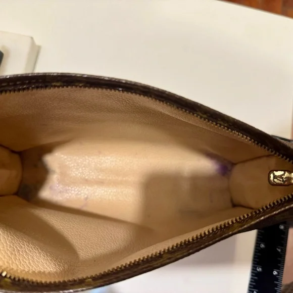 Louis Vuitton Monogram Cosmetics Brown Toiletry Bag - Picture 4 of 13